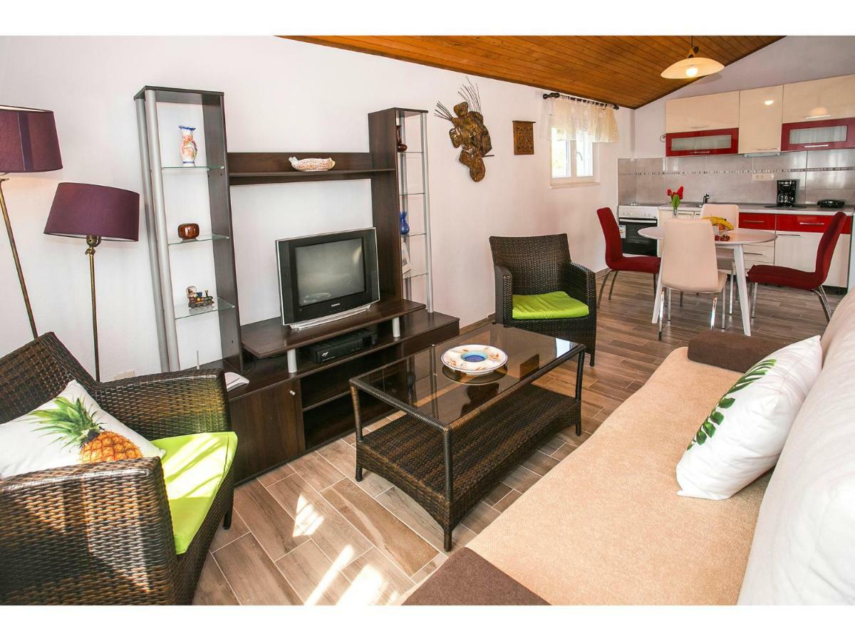 Apartment Goga'S Retreat In Marina Luaran gambar